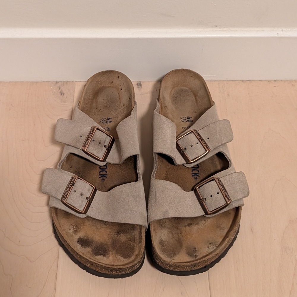 Birkenstock Arizona Sandals (W40)